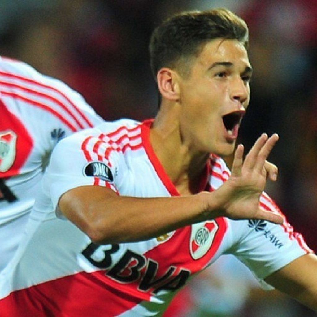 Who is battling for River Plate player?  