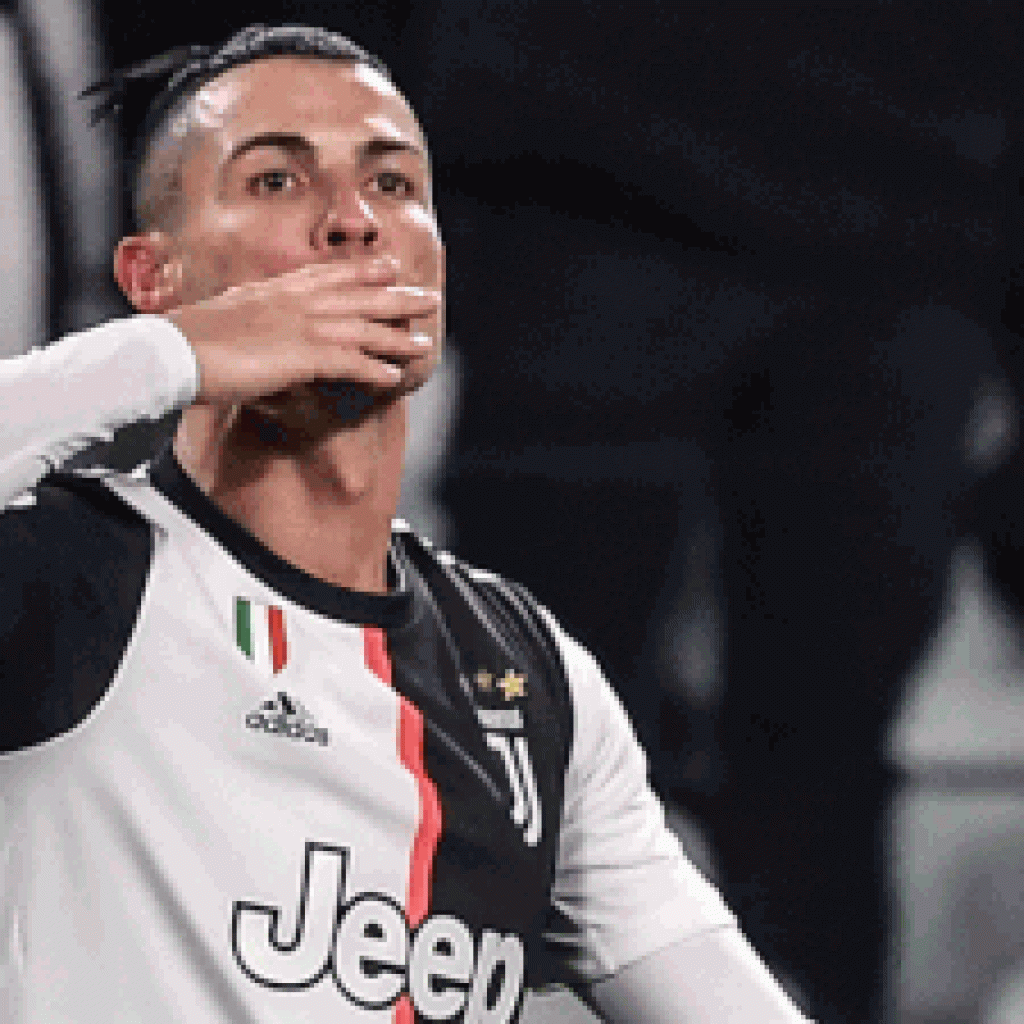 Ronaldo is back in Italy  