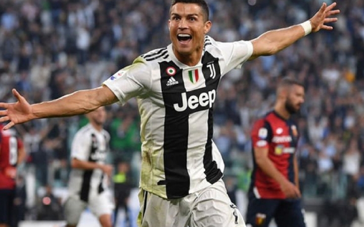 Ronaldo is back in Italy