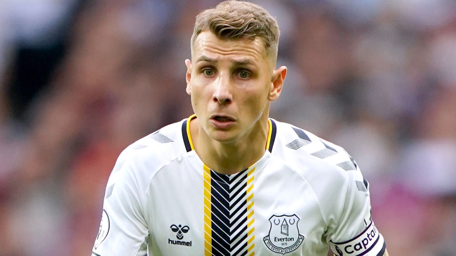 Everton: Lucas Digne tells club he wants to leave