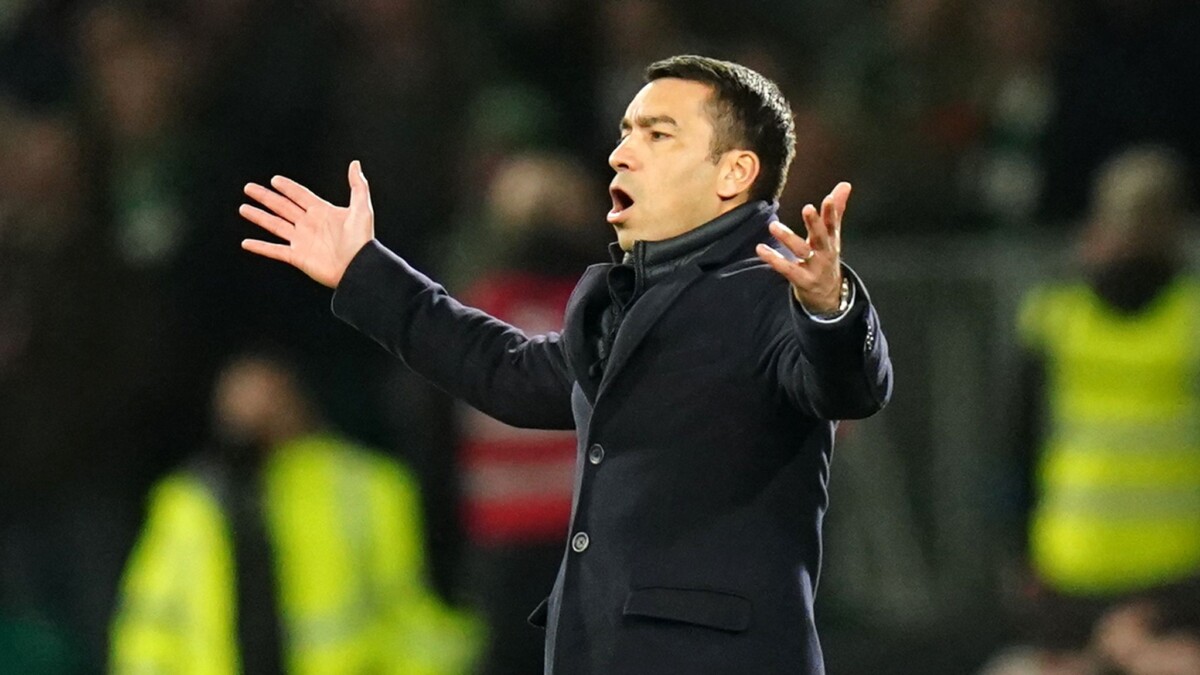 Giovanni van Bronckhorst: UCL results does not add pressure