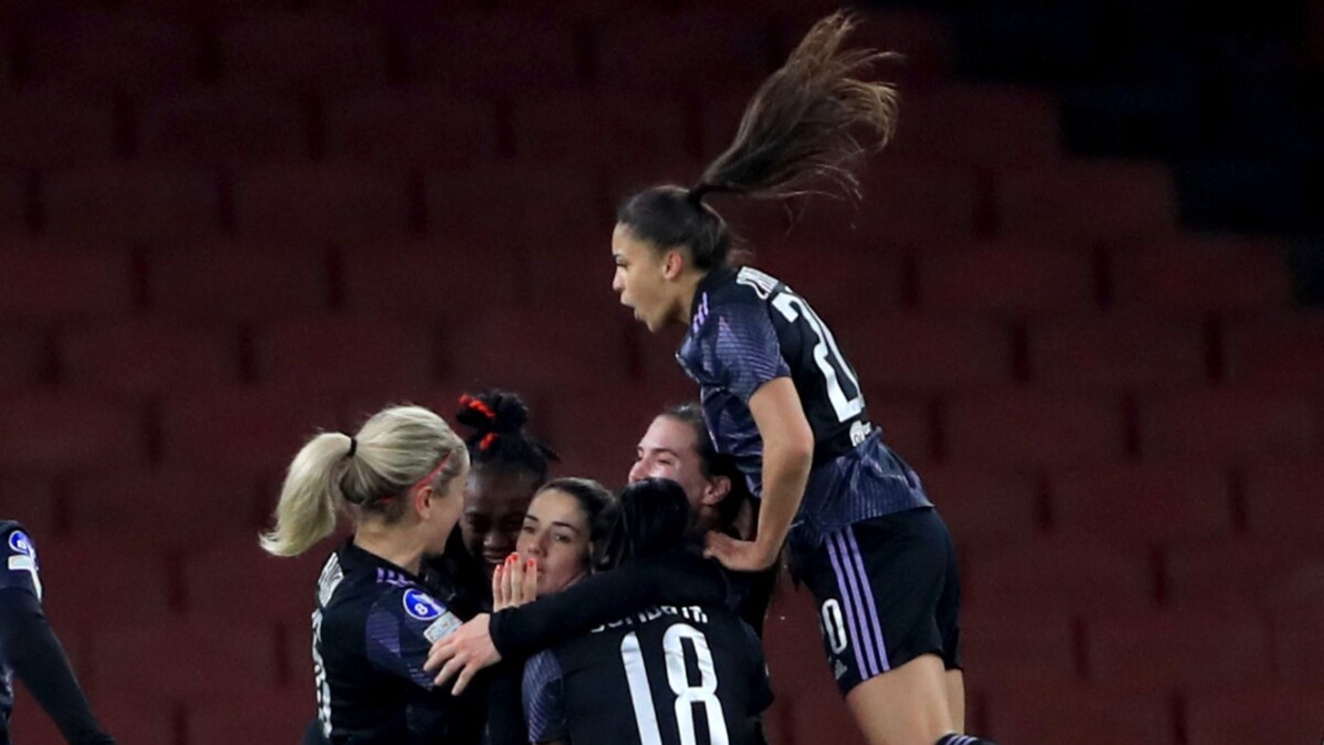 Football Scores: Arsenal Women 0-1 Lyon Women