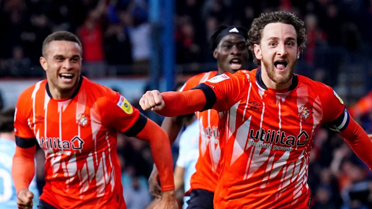 Football Results: Luton Town 2-0 Sunderland (Agg: 3-2)